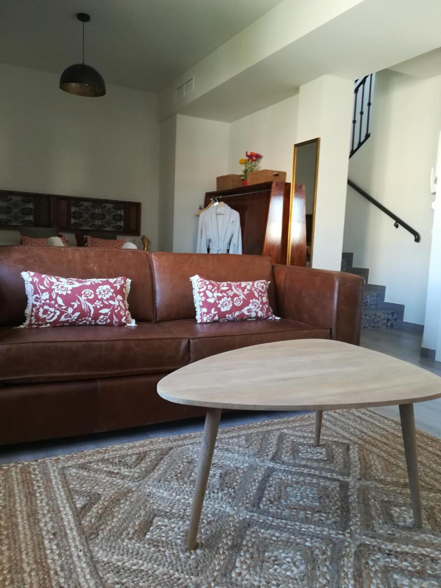 Apartamentos El Marques Малага Экстерьер фото
