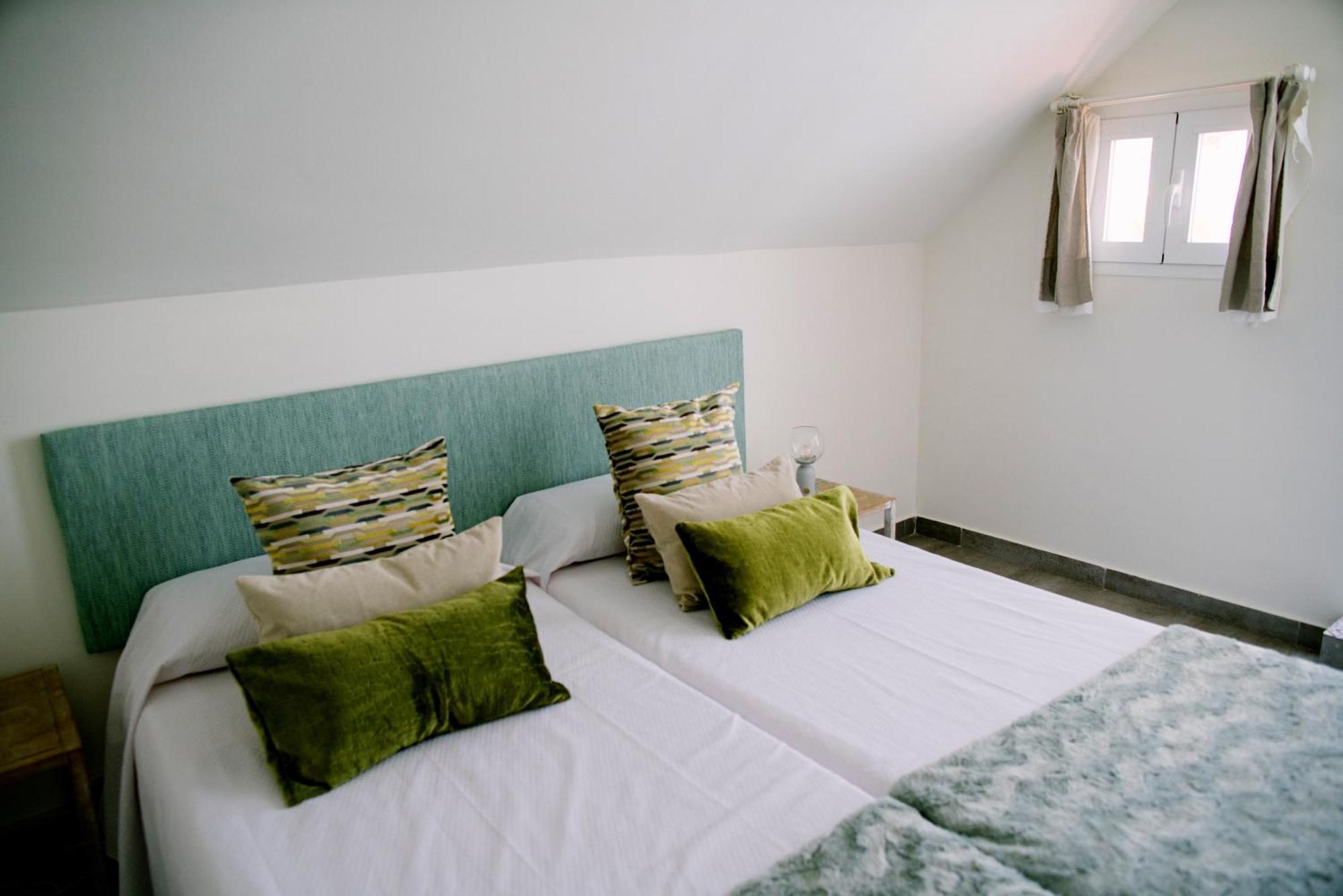 Apartamentos El Marques Малага Экстерьер фото