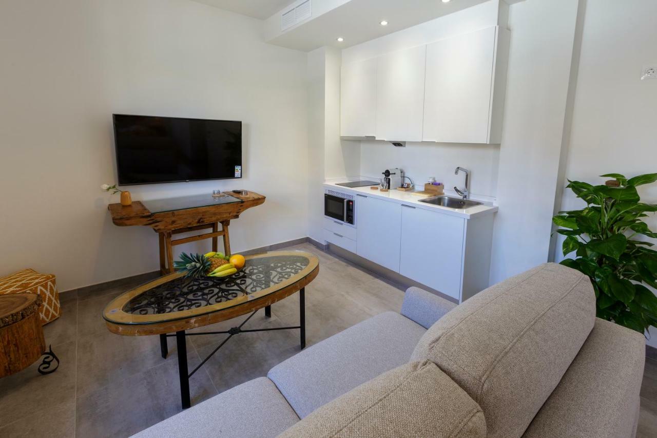 Apartamentos El Marques Малага Экстерьер фото