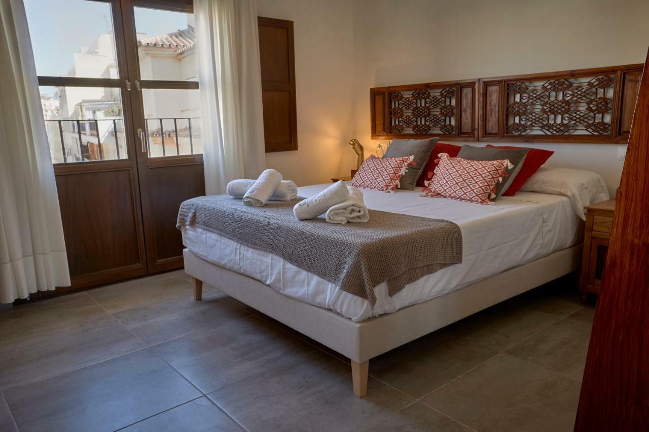 Apartamentos El Marques Малага Экстерьер фото